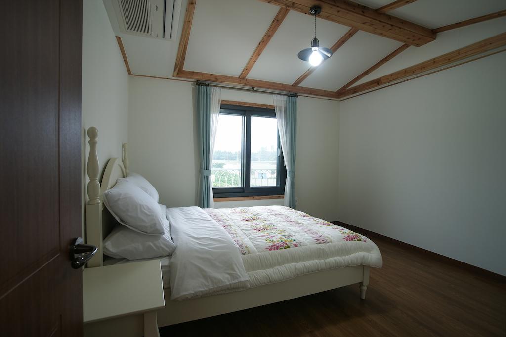 Baghdad House Villa Jeju Værelse billede